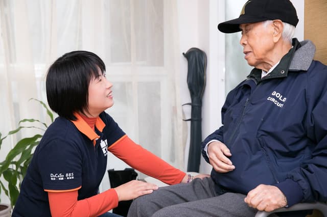 到咖手，媒體報導 | 不只照顧一個人，發揮細膩與果決的「媽媽」特質－到咖手照顧團隊